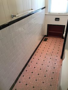 Refinishing Tile Is the Most Transformative Fix for a Dated Bathroom