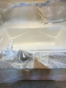 Should You Refinish or Replace Your Bathtub? -Bathtub Refinishing